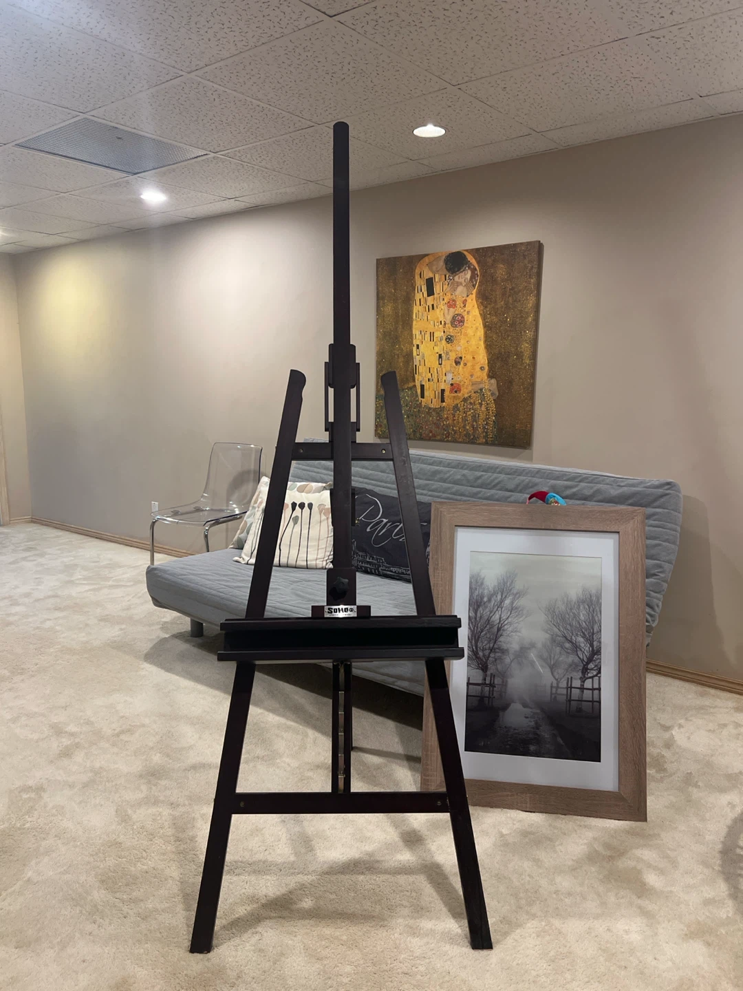 SOHO Urban Artist Easel and 2x3 feet frame (unused)
