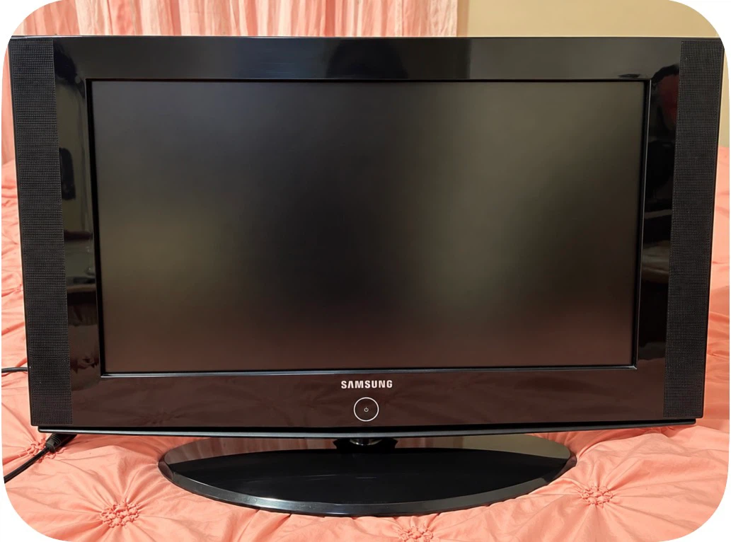 Samsung 26-inch LCD TV
