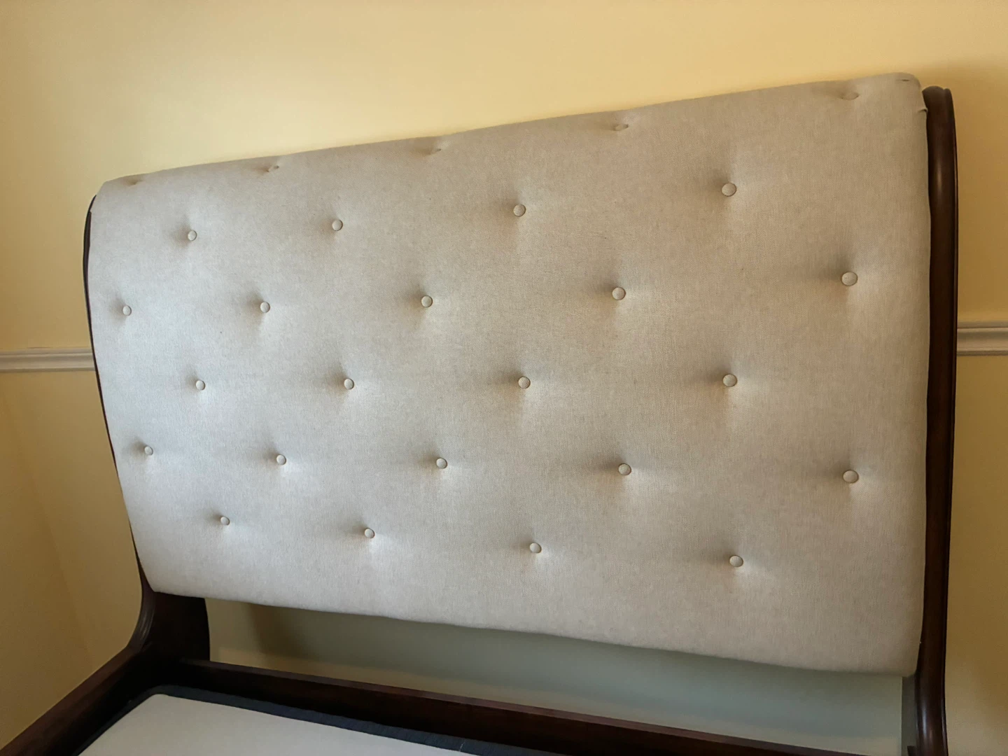 Arbor Grove Upholstered Queen Bed Frame American Drew - photo 4