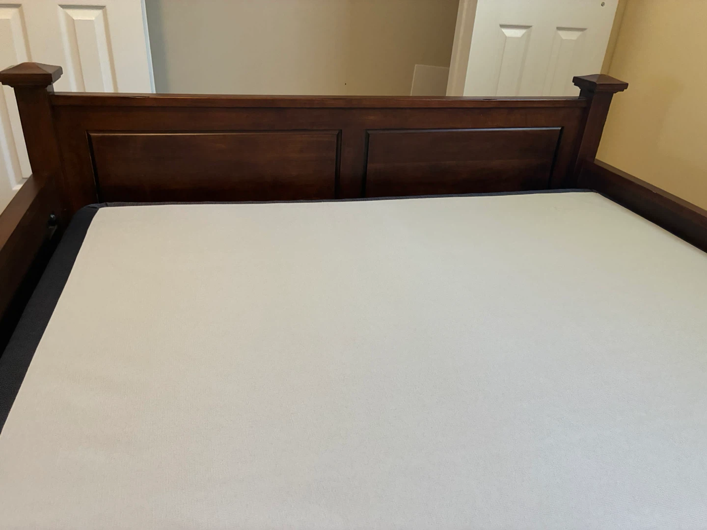 Arbor Grove Upholstered Queen Bed Frame American Drew - photo 5