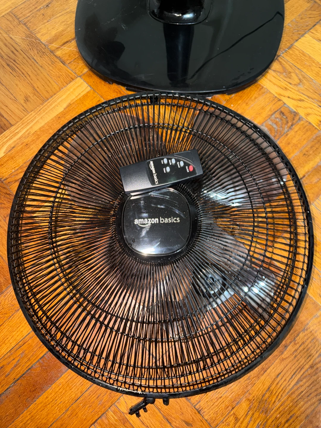 Amazon Basics Standing Pedestal Fan W Remote control - photo 2