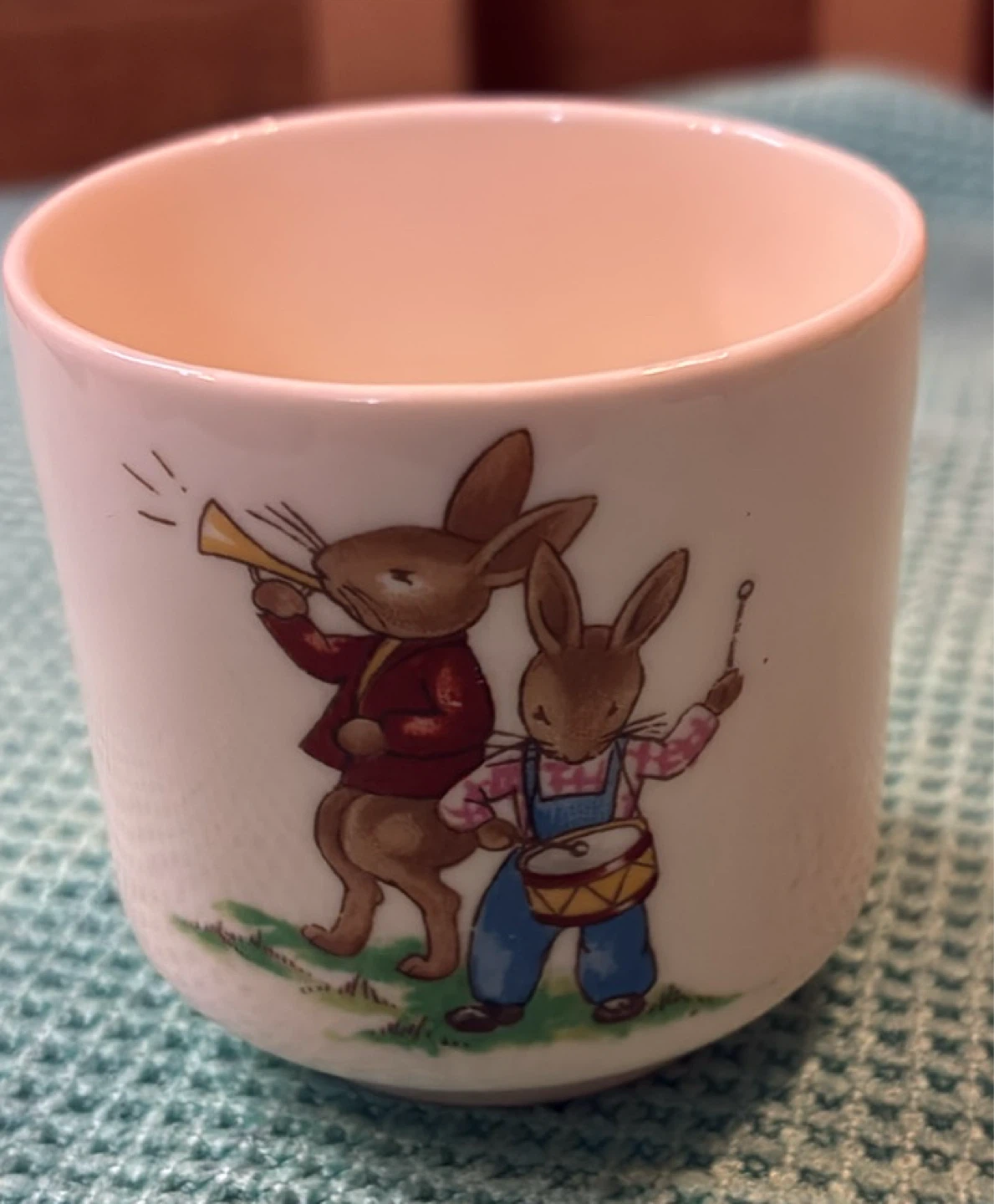 Vintage Royal Doulton Bunnykins Egg Cup - photo 2