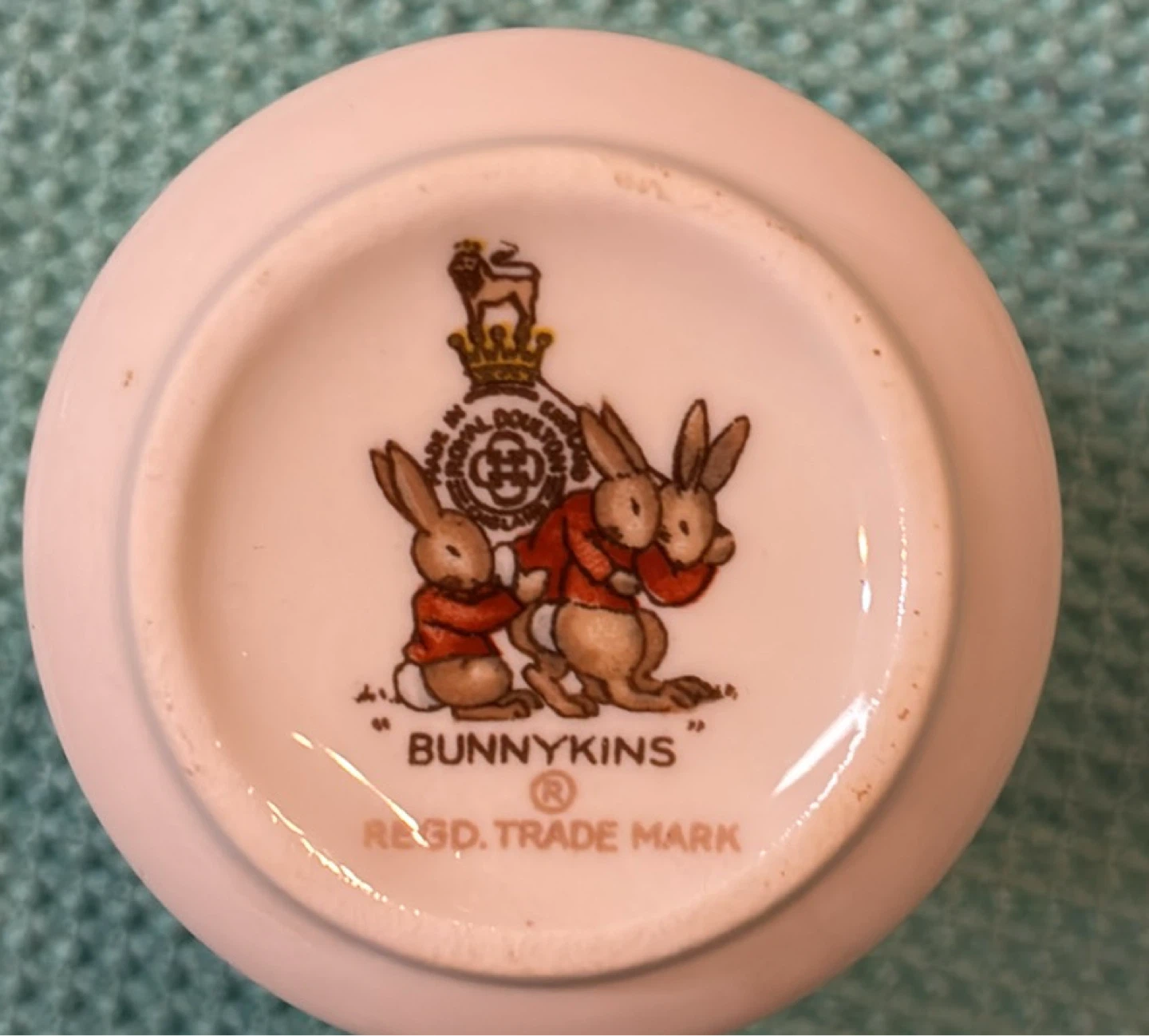 Vintage Royal Doulton Bunnykins Egg Cup - photo 3