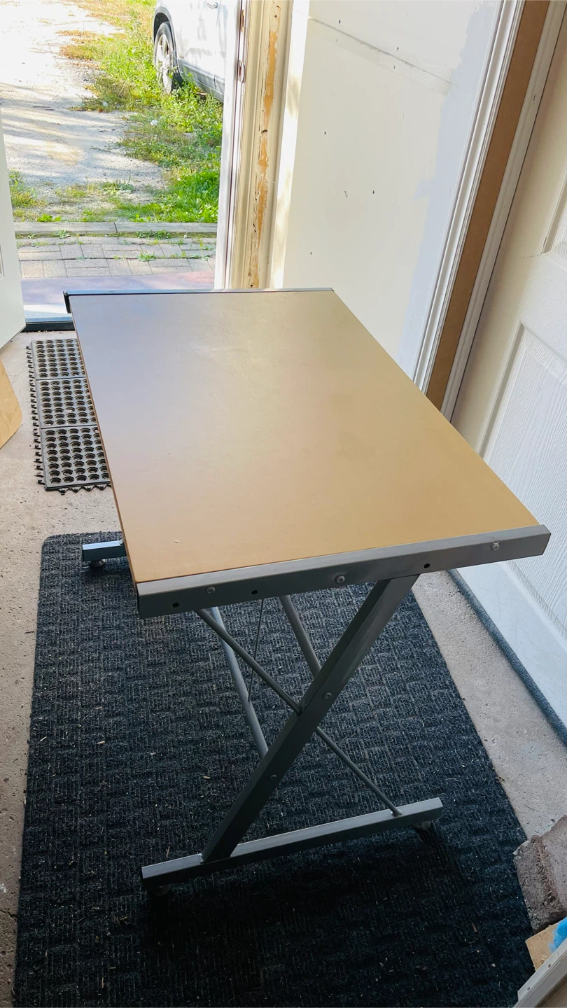 Study chair and table - photo 3