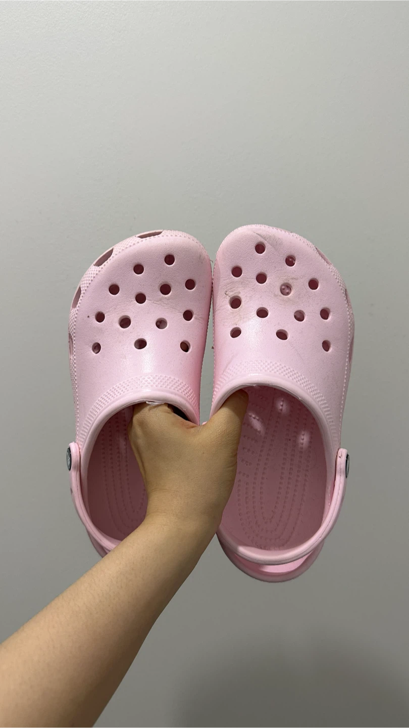 (used) Crocs light pink clogs women size 7 #freecycle - photo 2