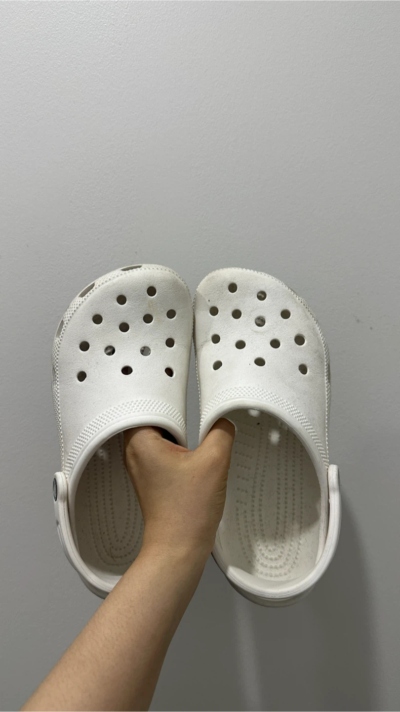 (used) Crocs white clogs women size 7 #freecycle - photo 2