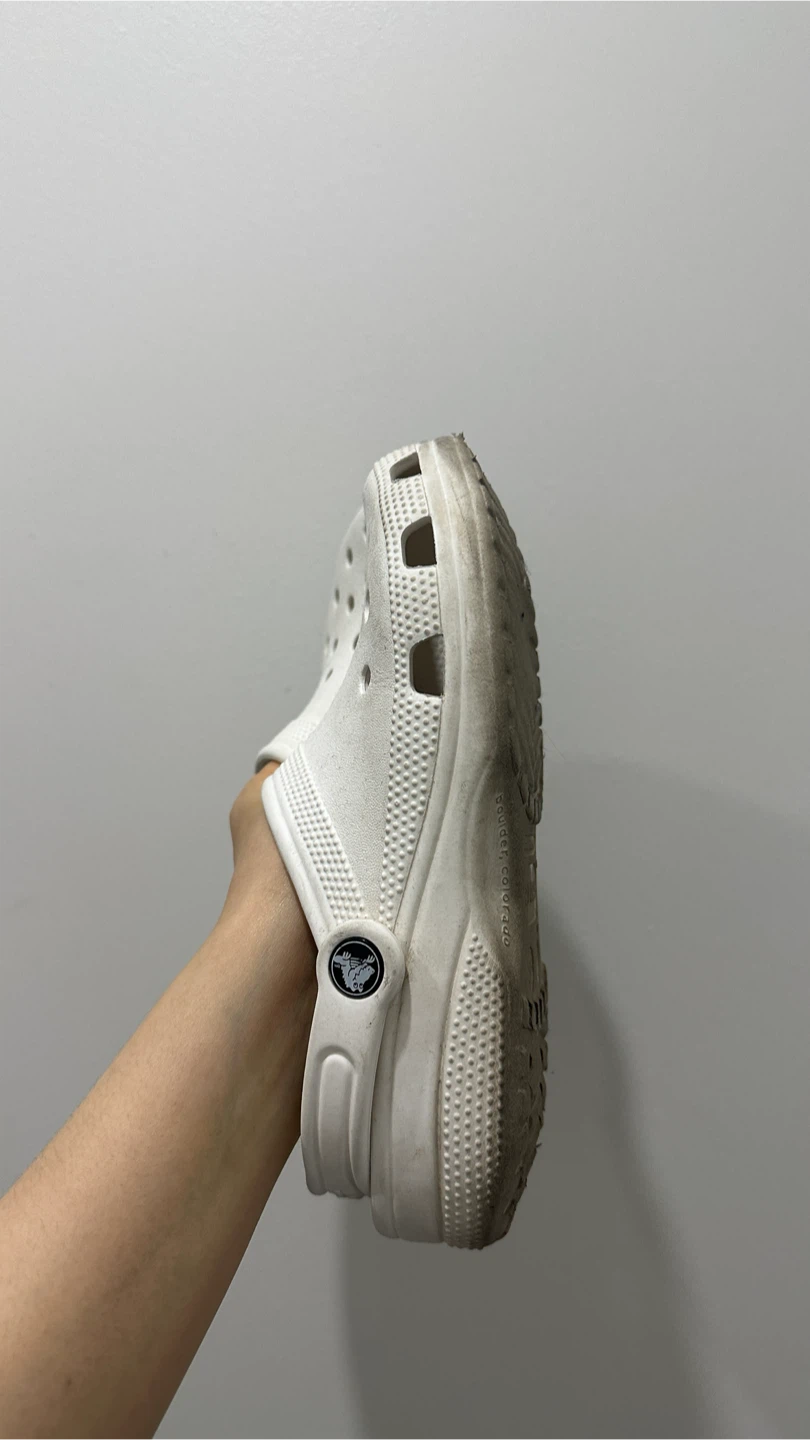 (used) Crocs white clogs women size 7 #freecycle - photo 4
