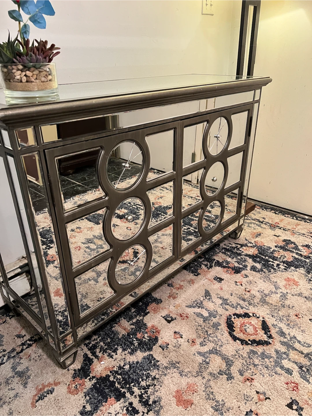 Mirrored Console Table / Cabinet - Delivery Available - photo 2