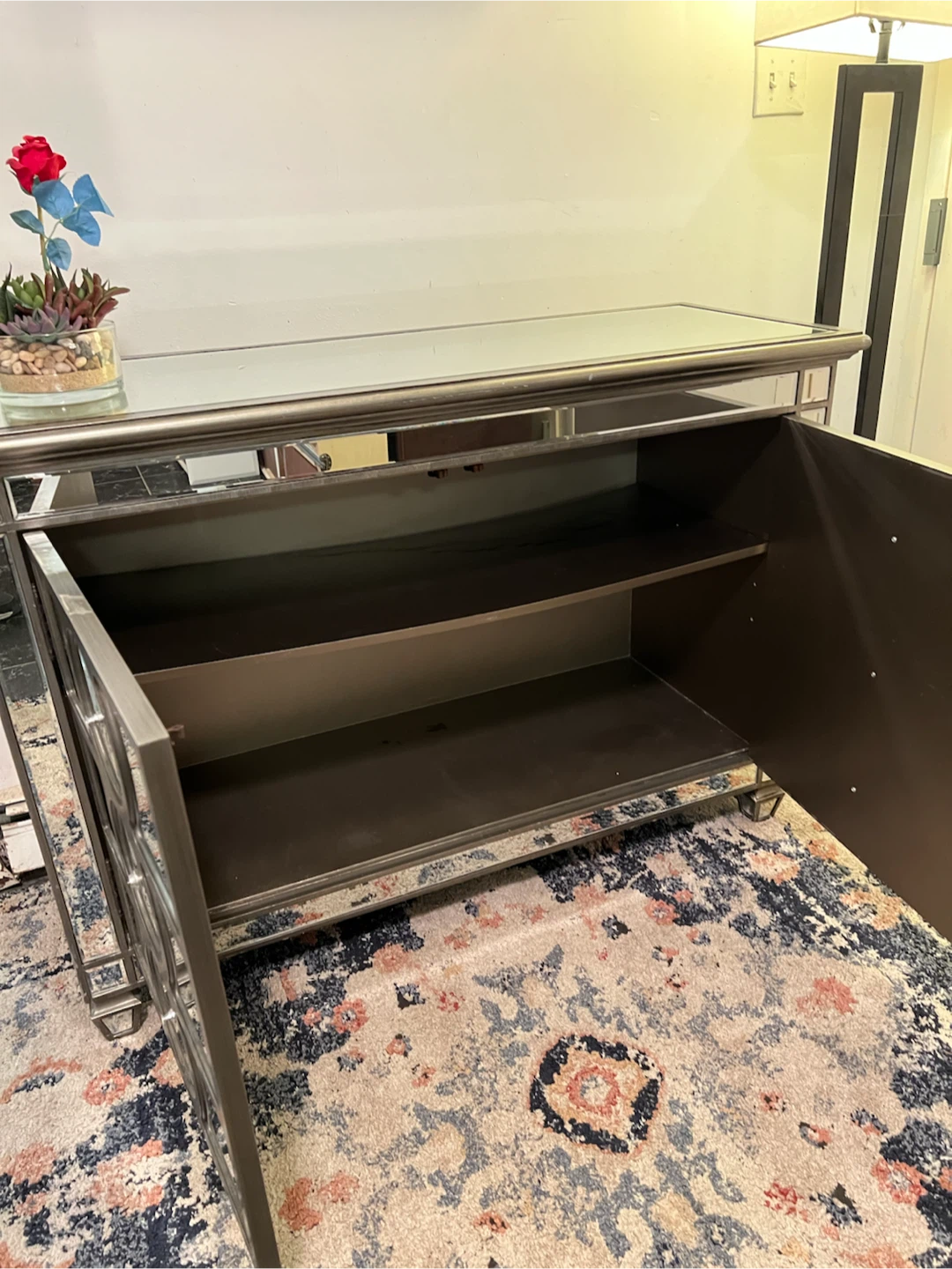 Mirrored Console Table / Cabinet - Delivery Available - photo 3