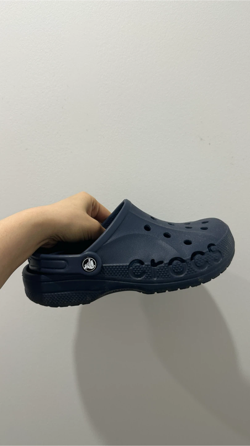 (used) Crocs navy clogs women size 7 #freecycle