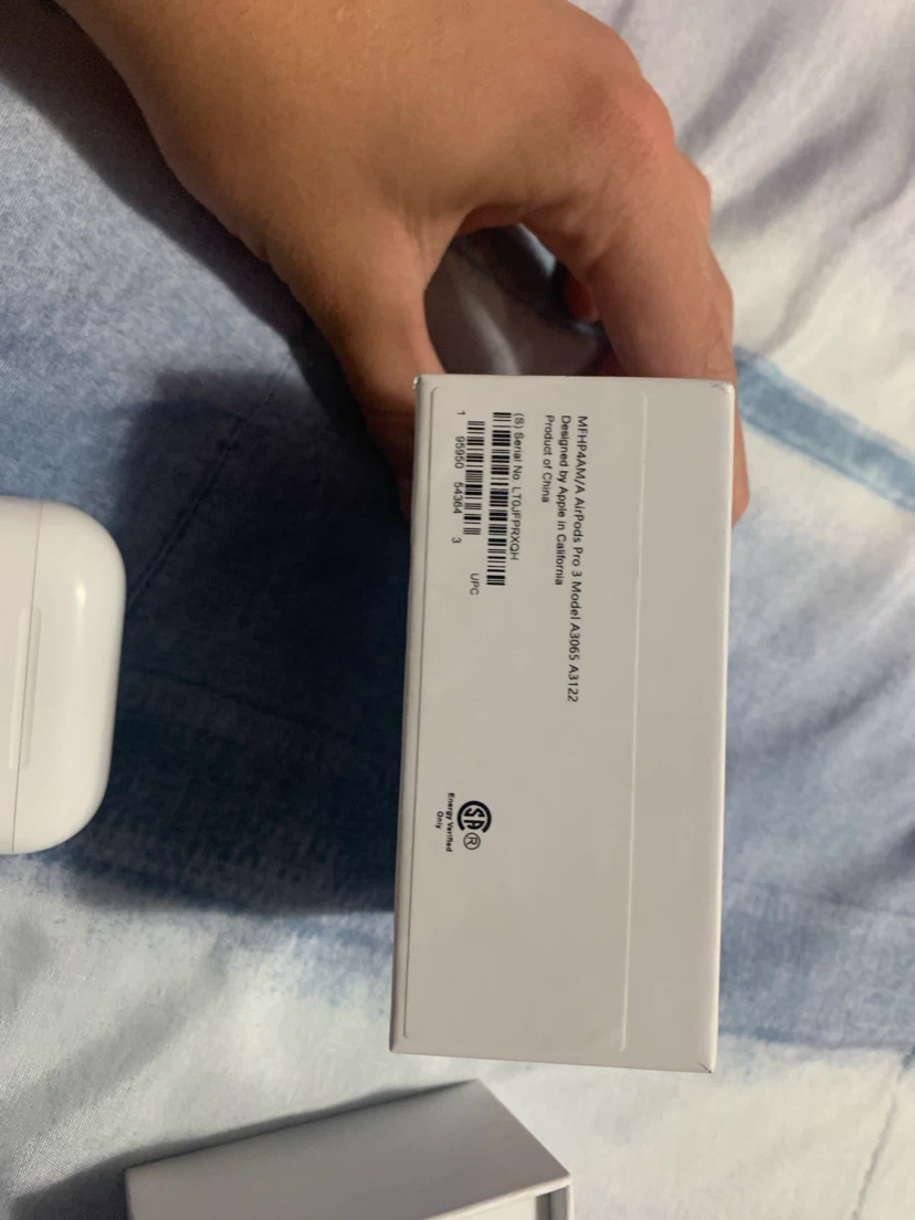 Apple AirPods Pro 3 - photo 2