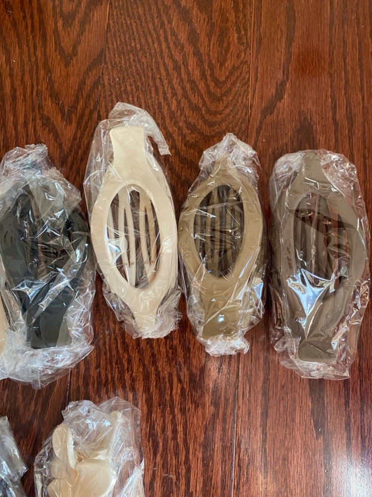 Set of Assorted Hair Clips - photo 3