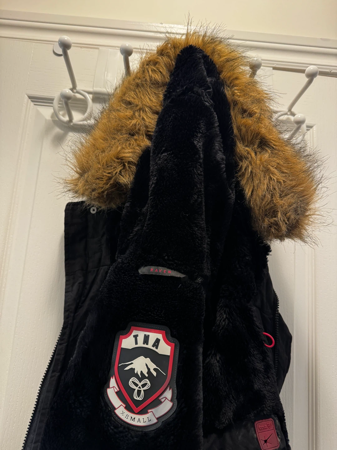 TNA Raven Winter Parka Black - photo 3