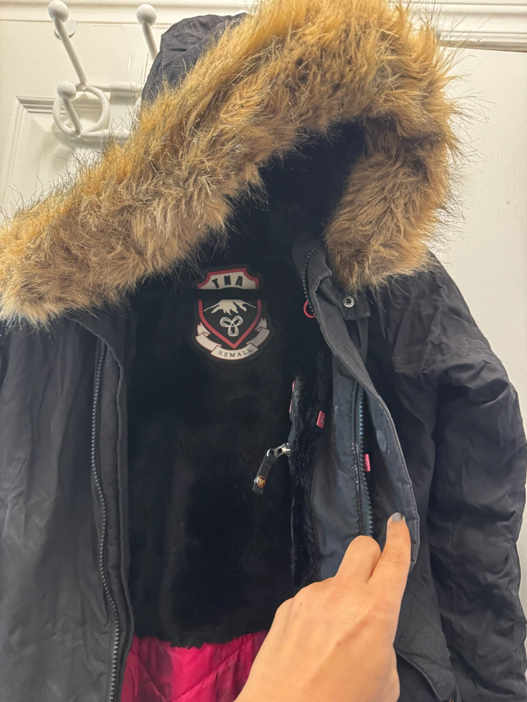 TNA Raven Winter Parka Black - photo 4