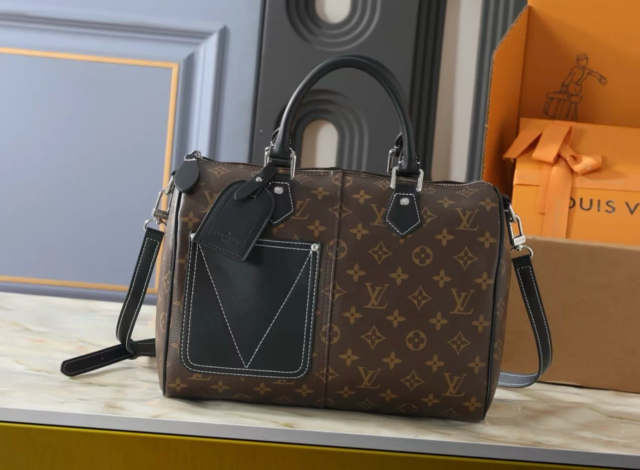 Louis Vuitton Monogram Keepall Bandouliere