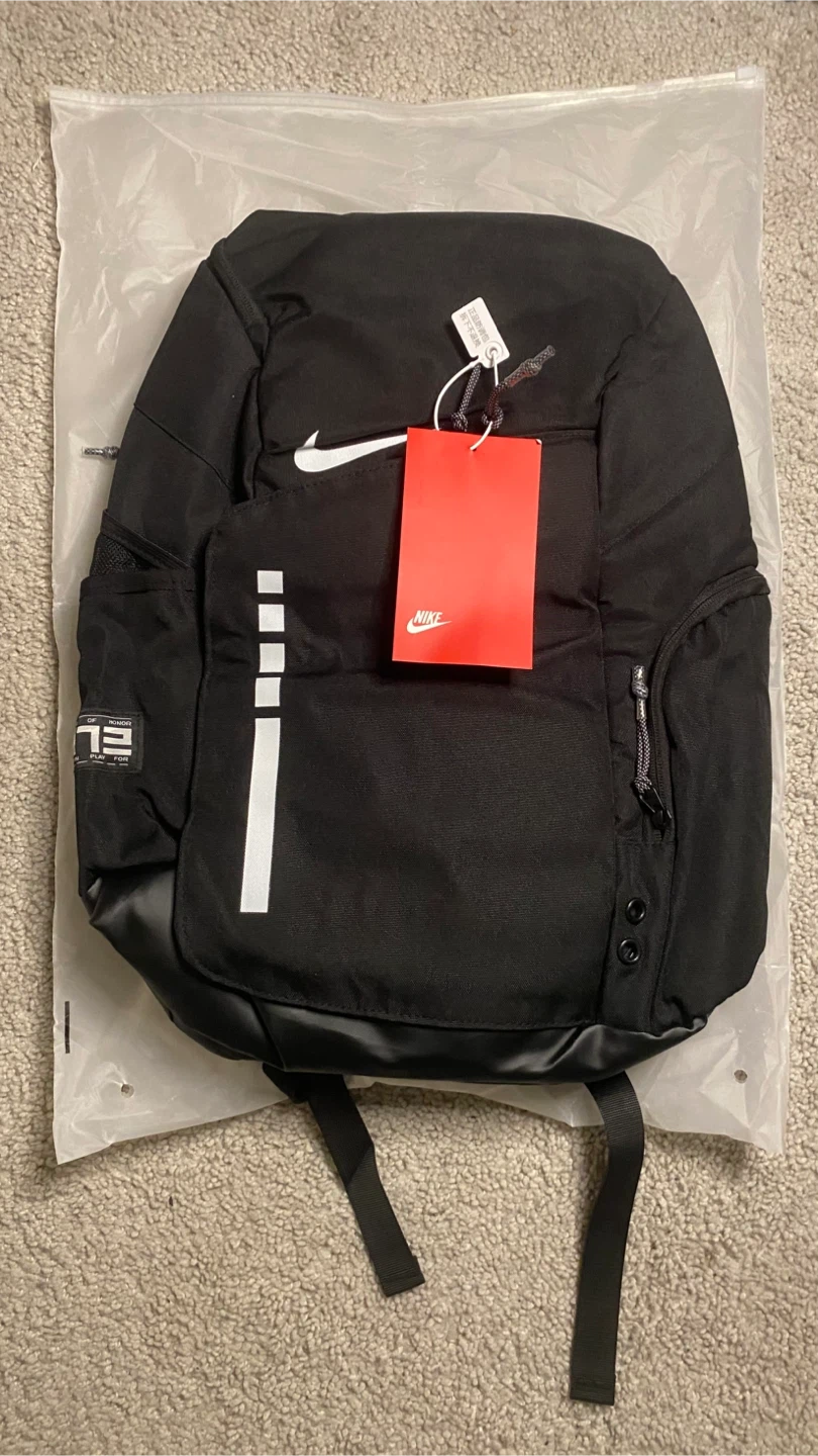 Nike Elite Bag