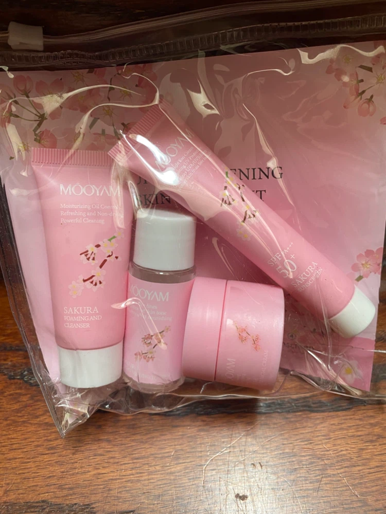 Mooyam Sakura Brightening Skin Travel Kit - photo 3