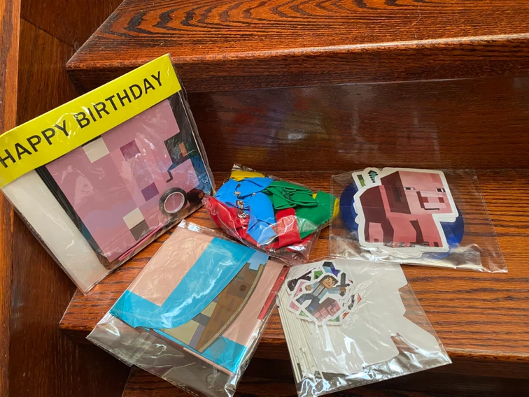 Minecraft Themed Birthday Party Decorations