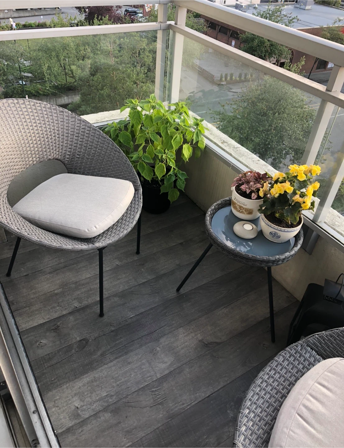 Cute Patio Set