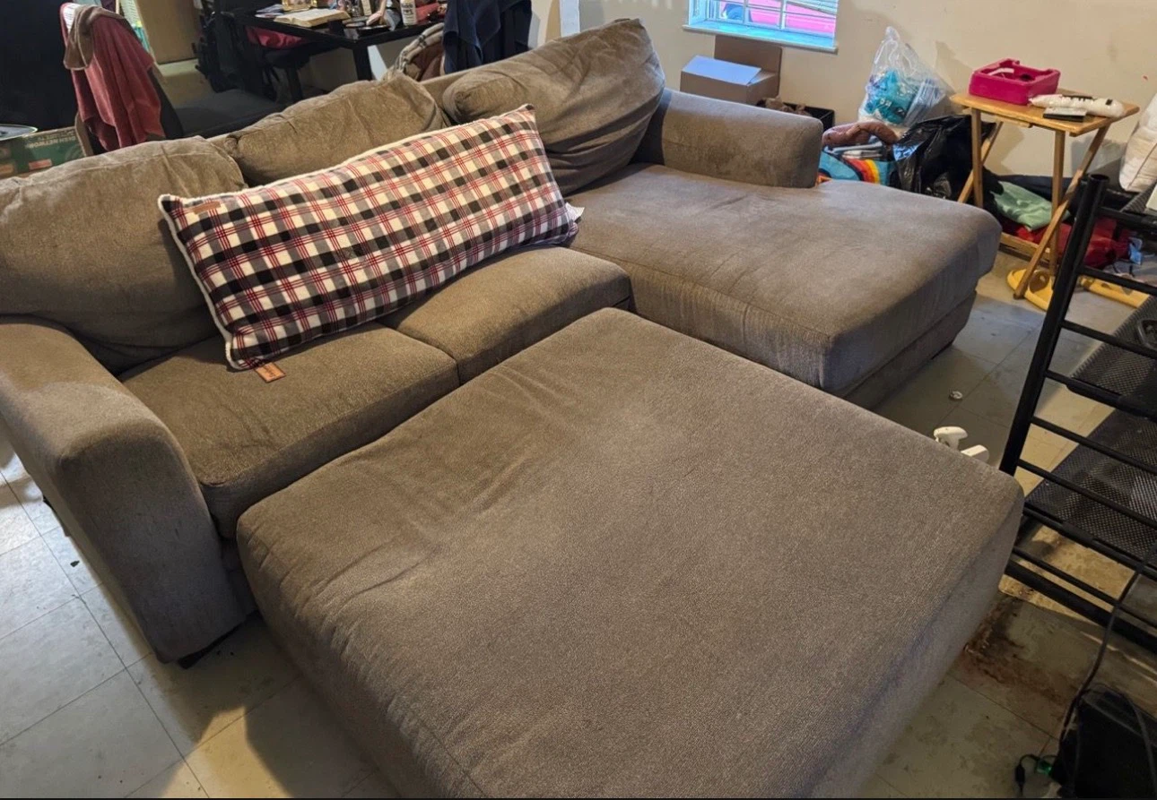 Sofa sectional with ottoman