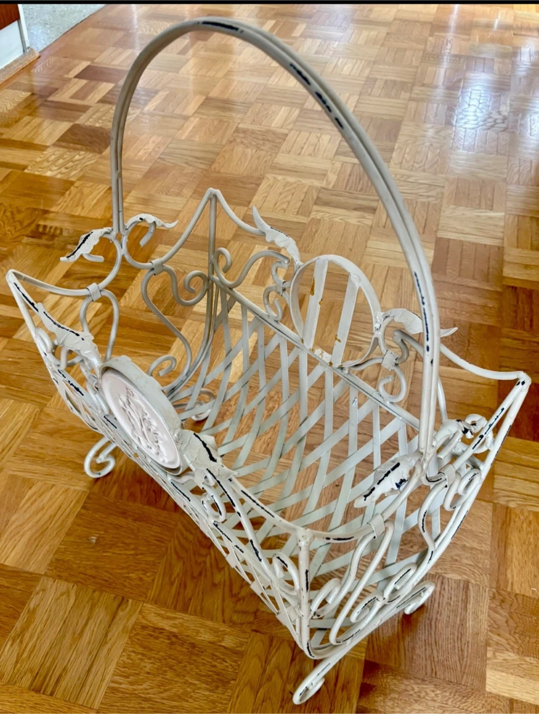 Decorative Magazine Rack