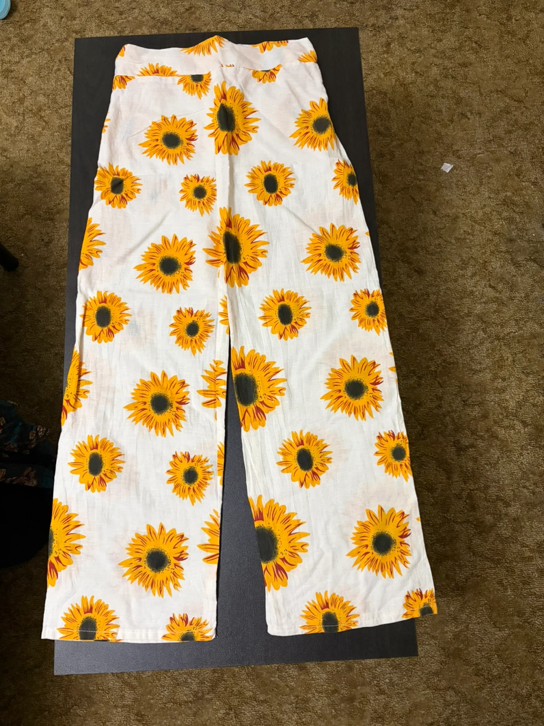 Assorted Women's Clothing Items - photo 4