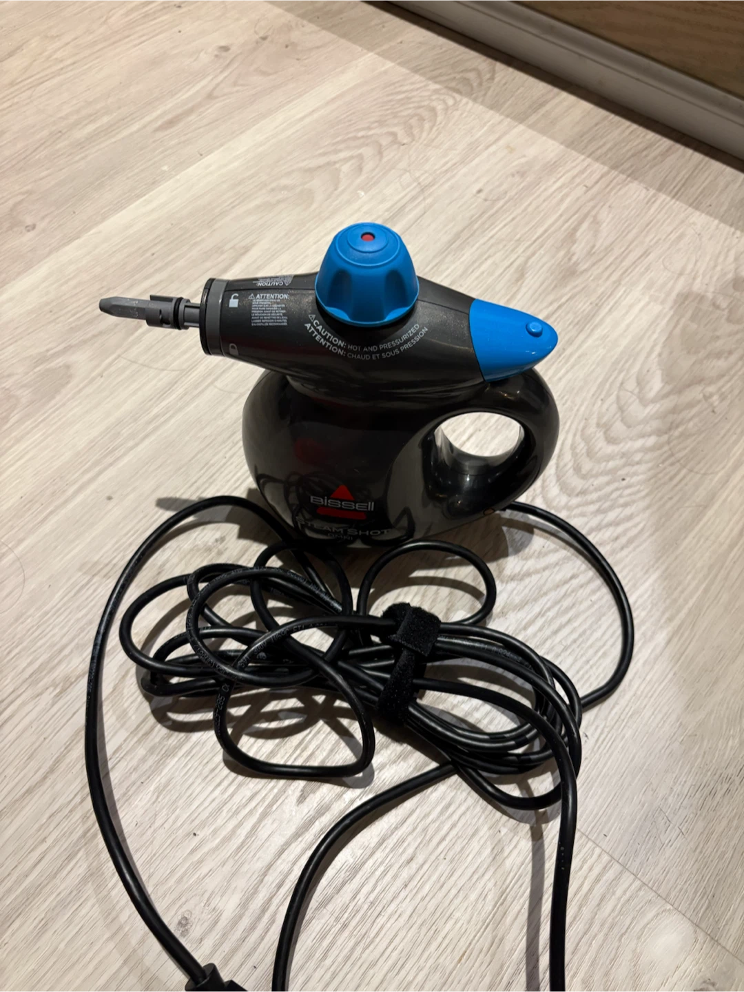 Bissell Steam Shot handheld steam cleaner - photo 2