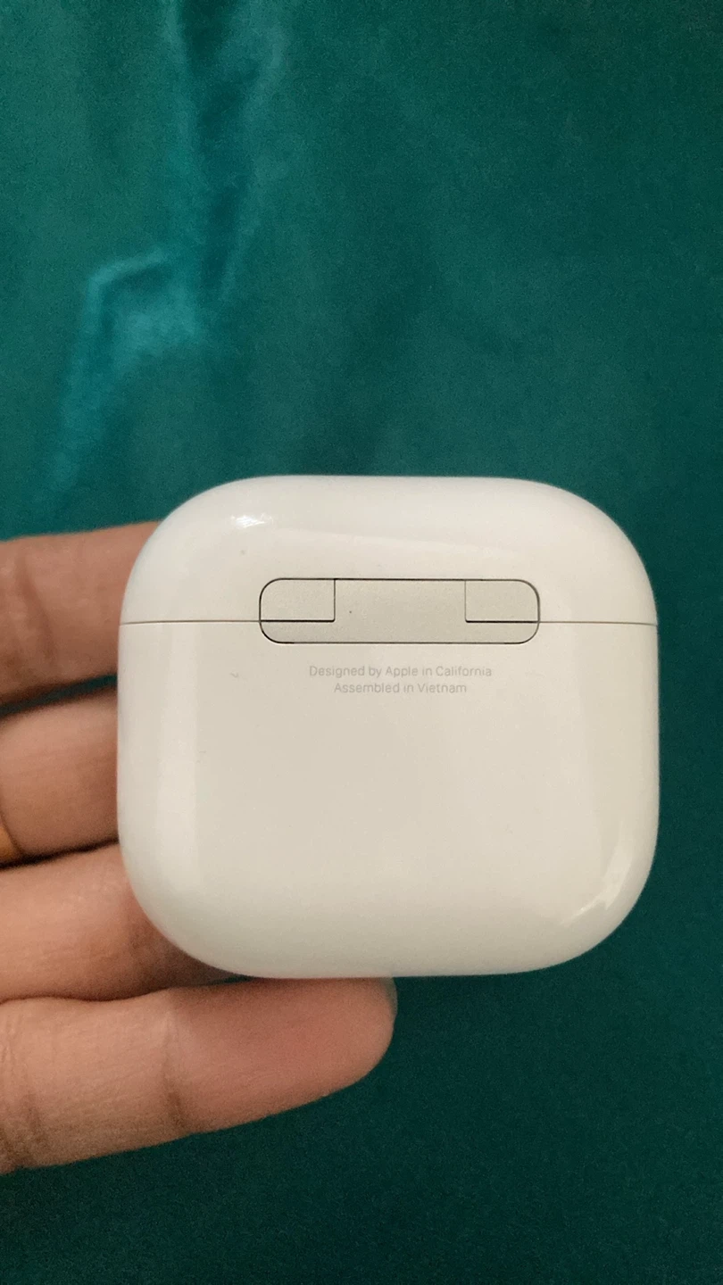 Apple AirPods 3rd Generation - photo 3