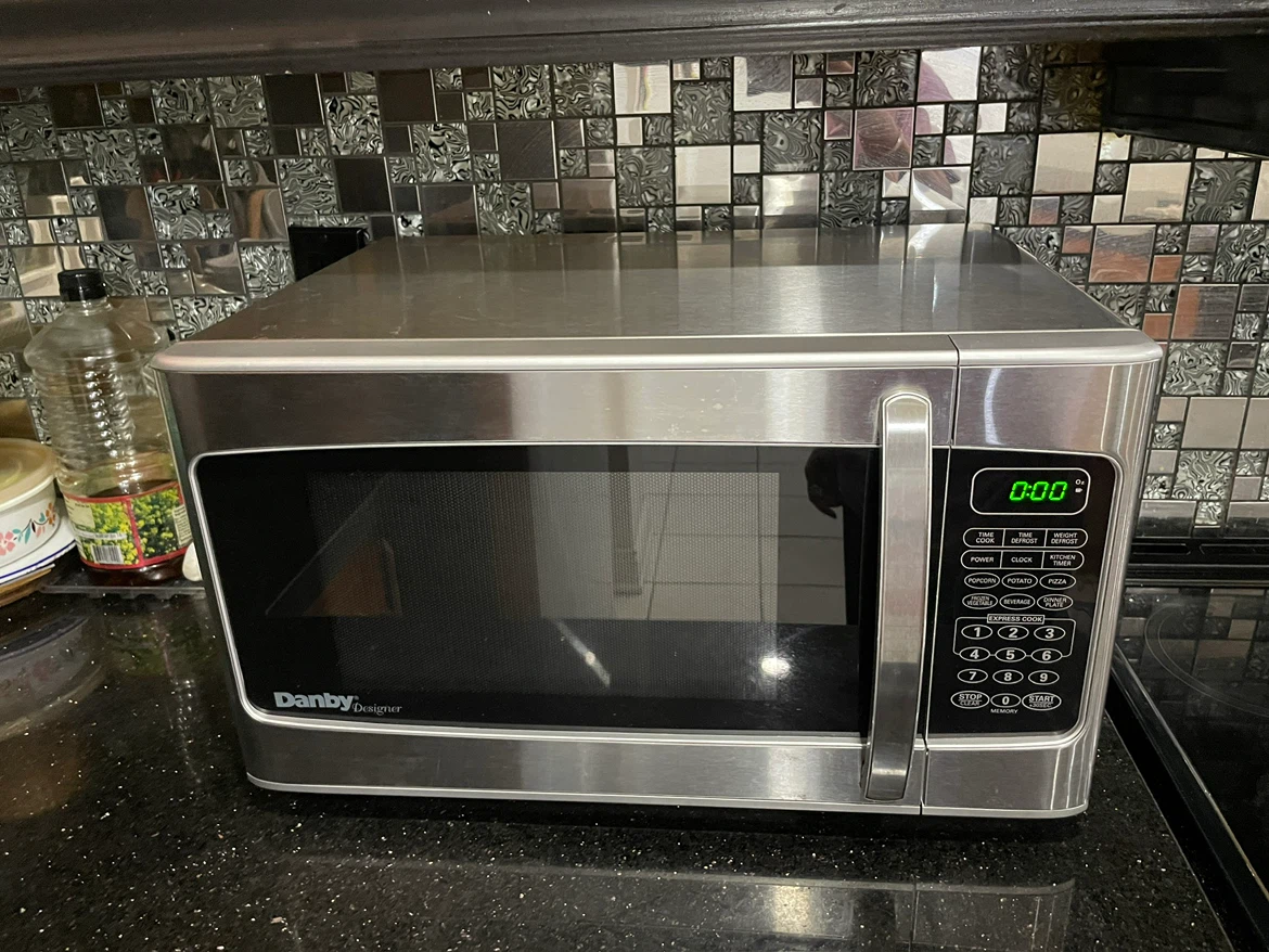 Danby Designer Stainless Steel Microwave - photo 3
