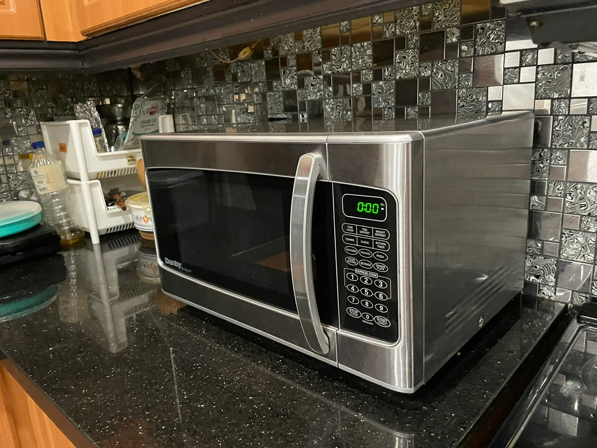 Danby Designer Stainless Steel Microwave - photo 4