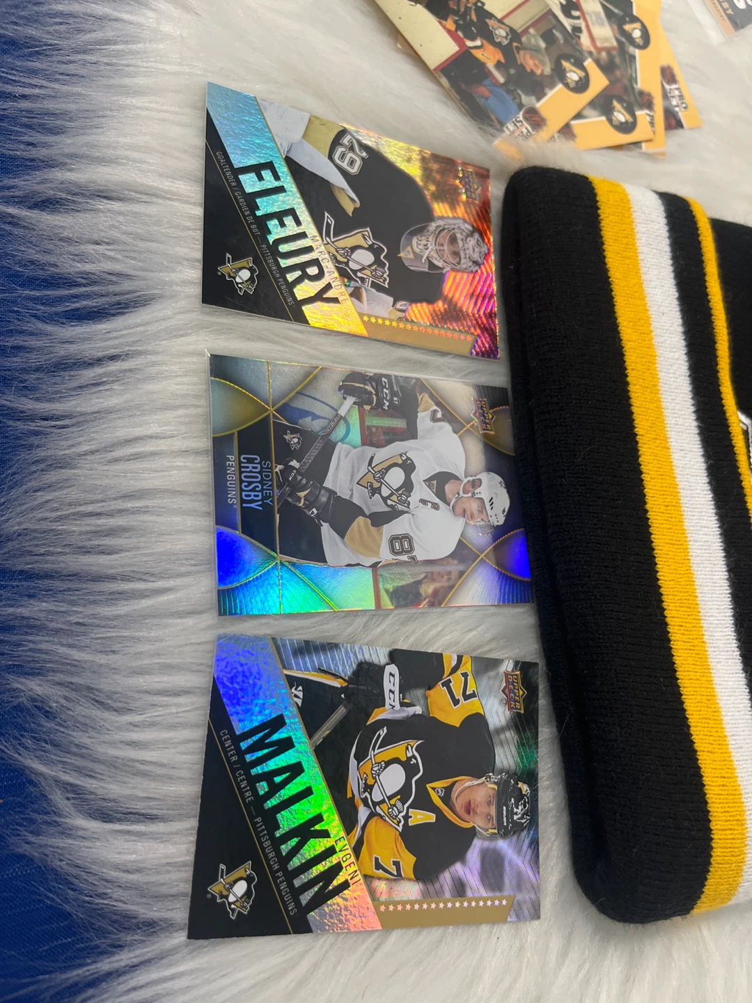 Penguins Lot: Crosby Tin, Mitchell & Ness Beanie & Cards Set - photo 4