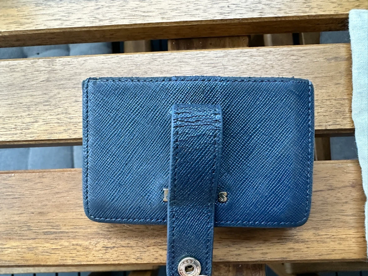 Roots Genuine Leather Card Holder - photo 4