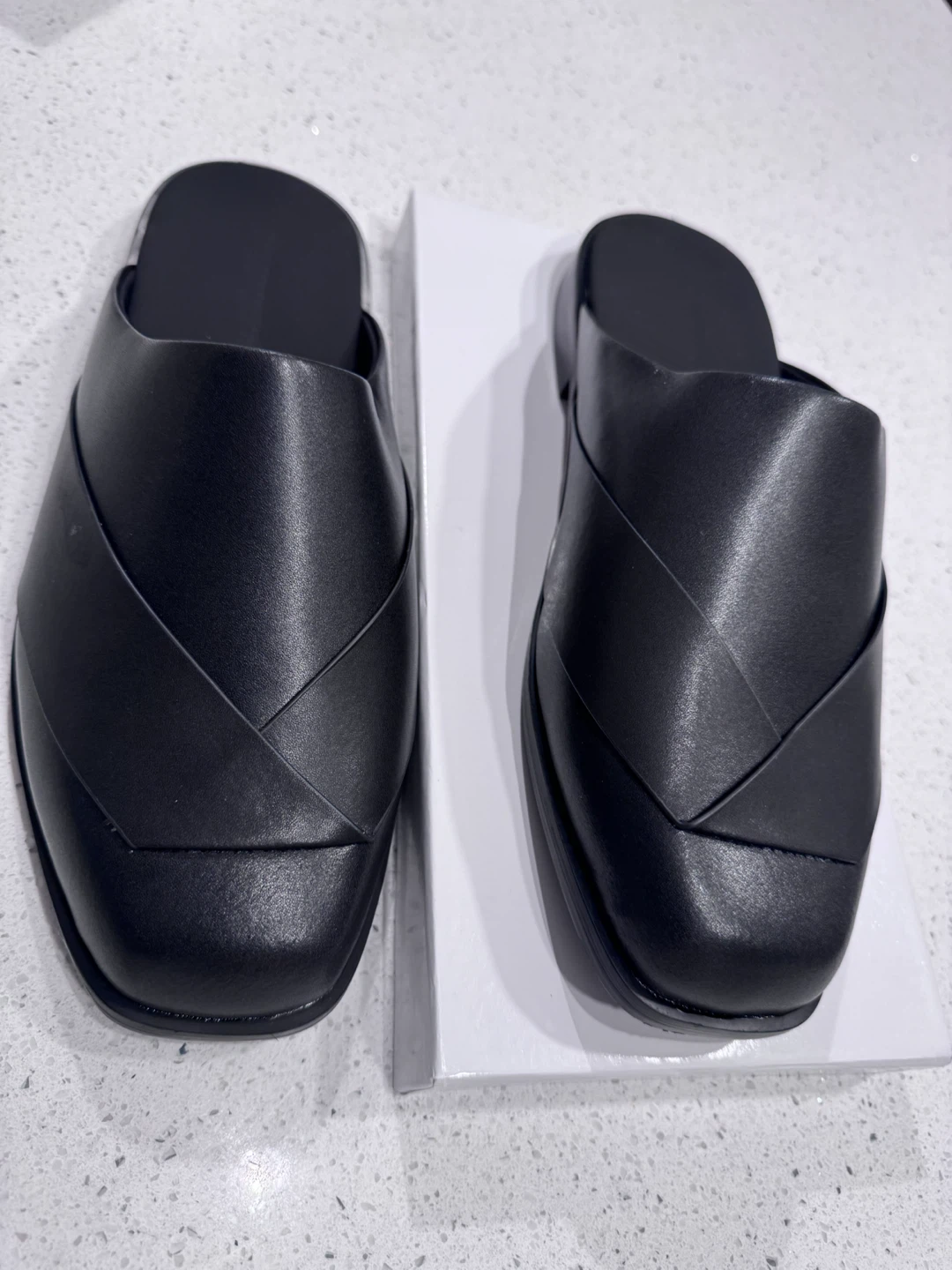 Balenciaga Black Leather Mules - photo 2