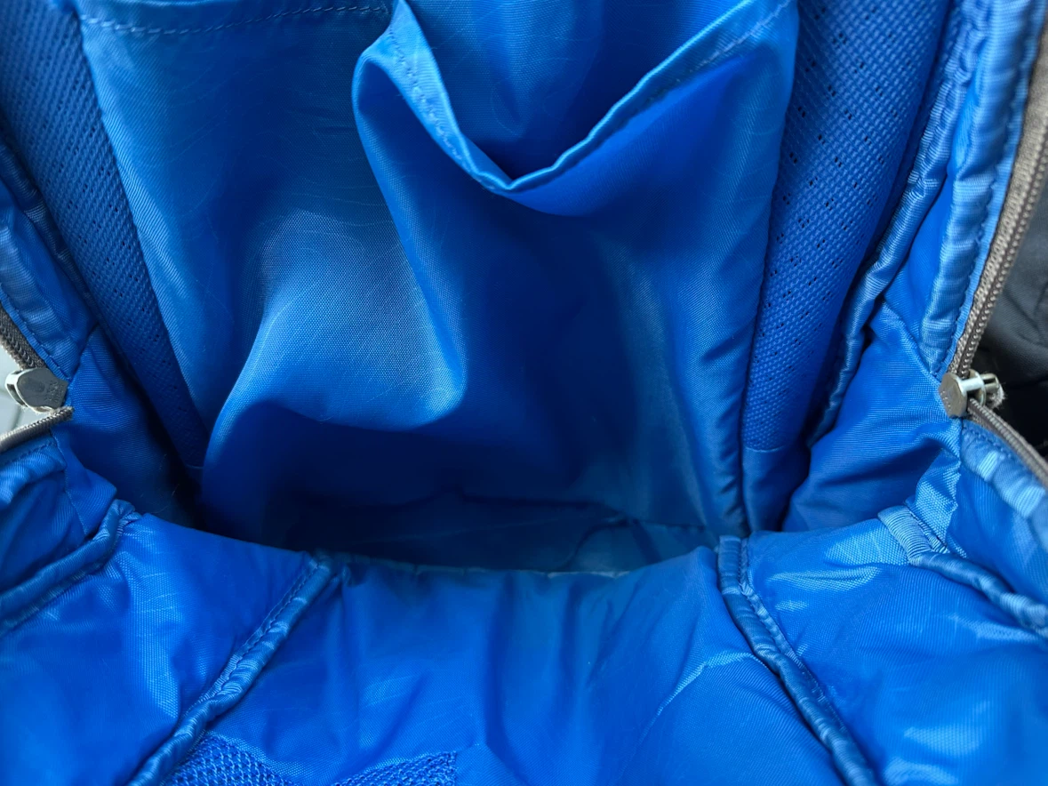 Assorted Backpacks and Baseball Caps Lot - Incase - photo 3