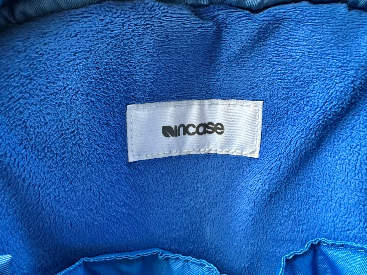 Assorted Backpacks and Baseball Caps Lot - Incase - photo 4