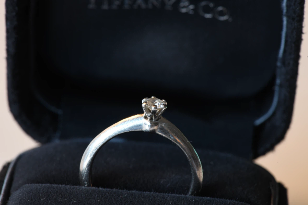 Tiffany & Co. Platinum Diamond Ring (obo)trades for electronics! - photo 2