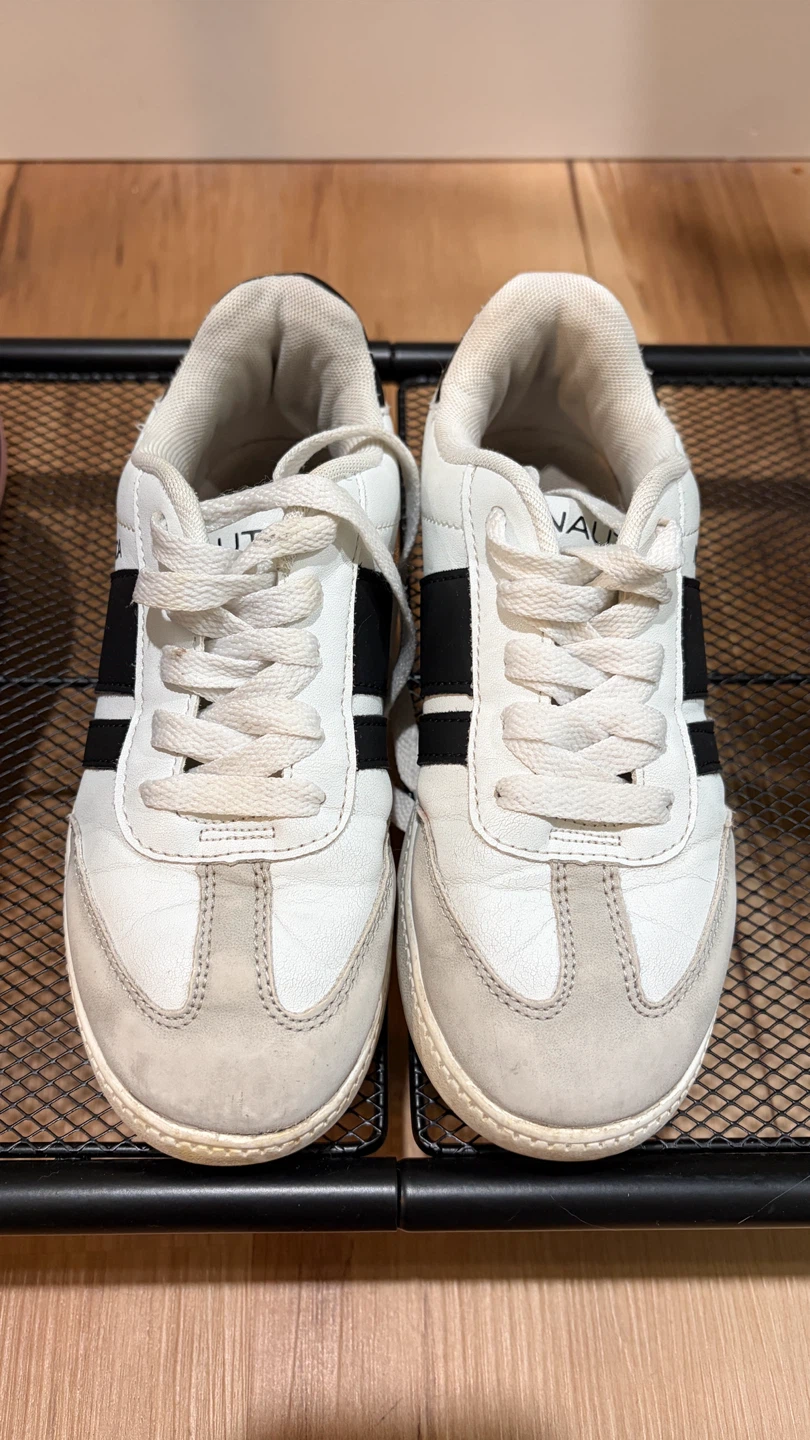 Nautica Scotty Sneakers Size 1