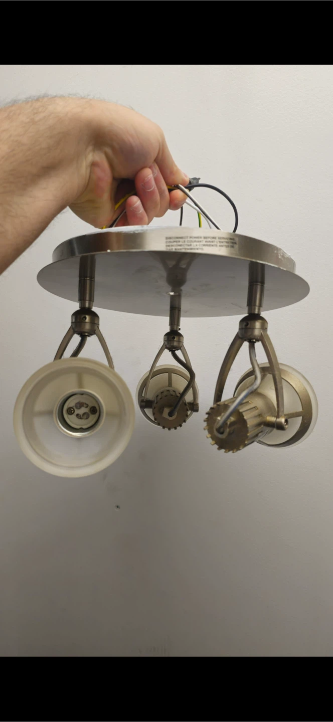 3-Light Ceiling Track Lighting - photo 2