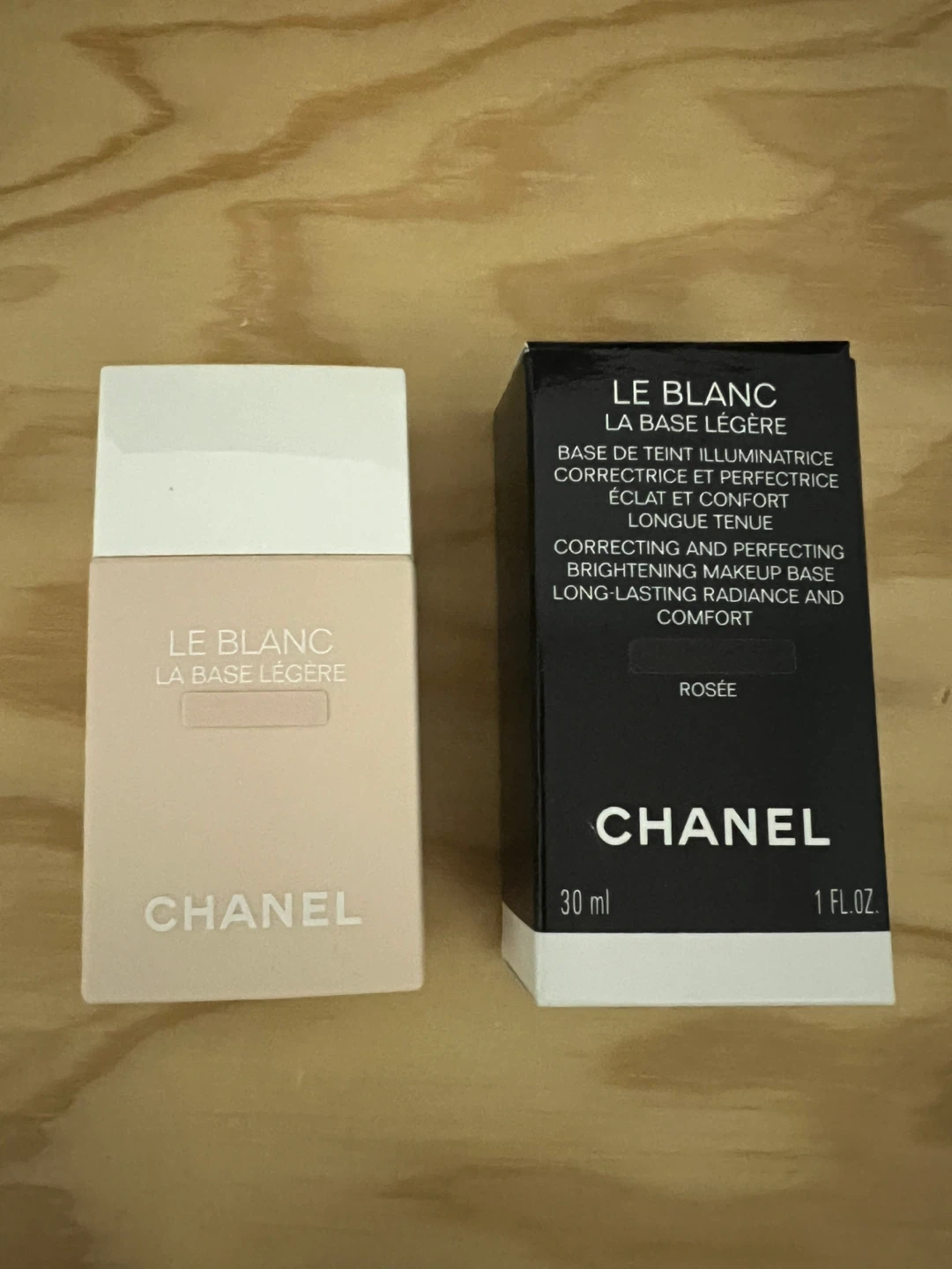 Chanel Le Blanc La Base Légère Makeup Base