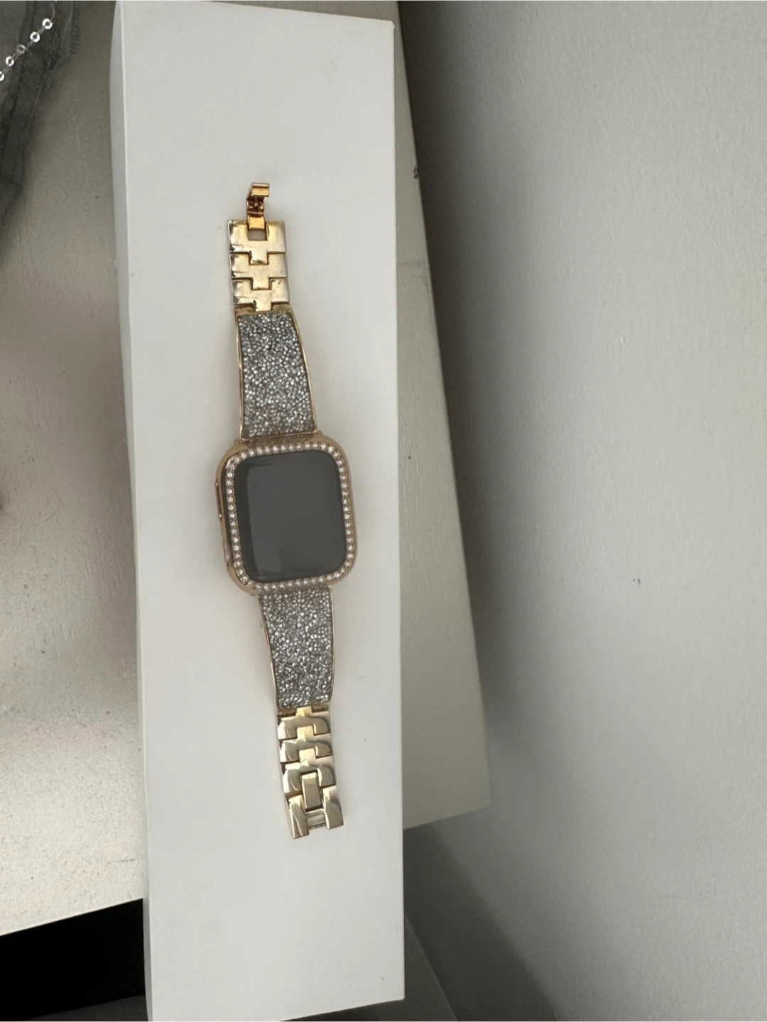 Apple Watch Series 4 40mm Gold Aluminum - photo 2