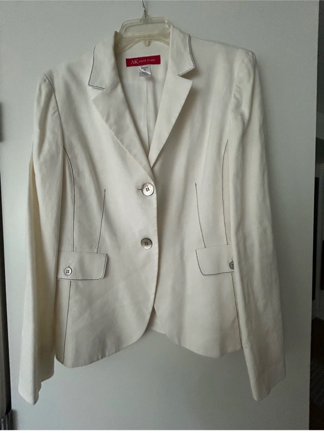 Anne Klein Cream Blazer Size 12