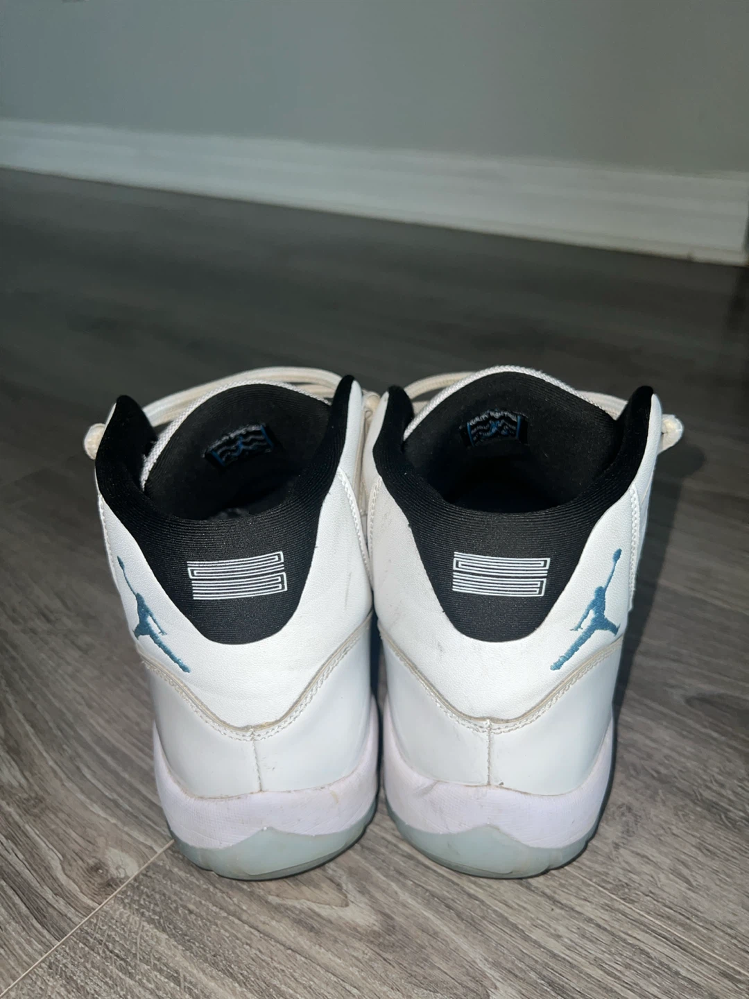 Jordan 11 Retro Legend Blue White - photo 3