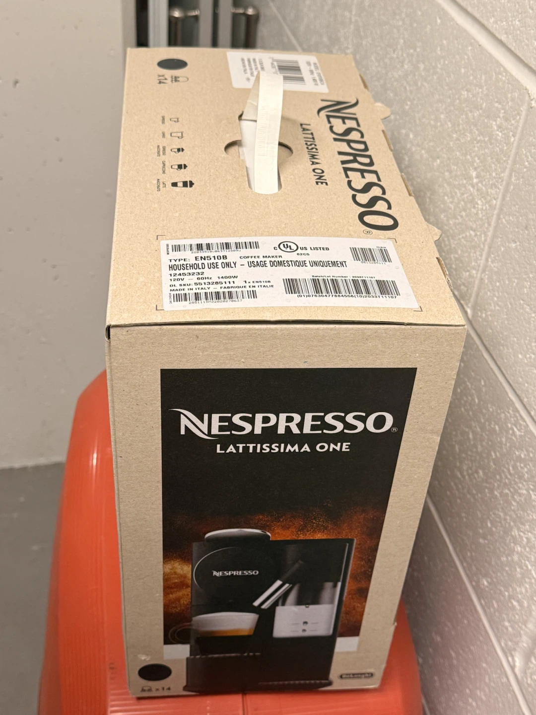 Brand New Nespresso De’Longhi Lattissima One - Sealed - photo 2