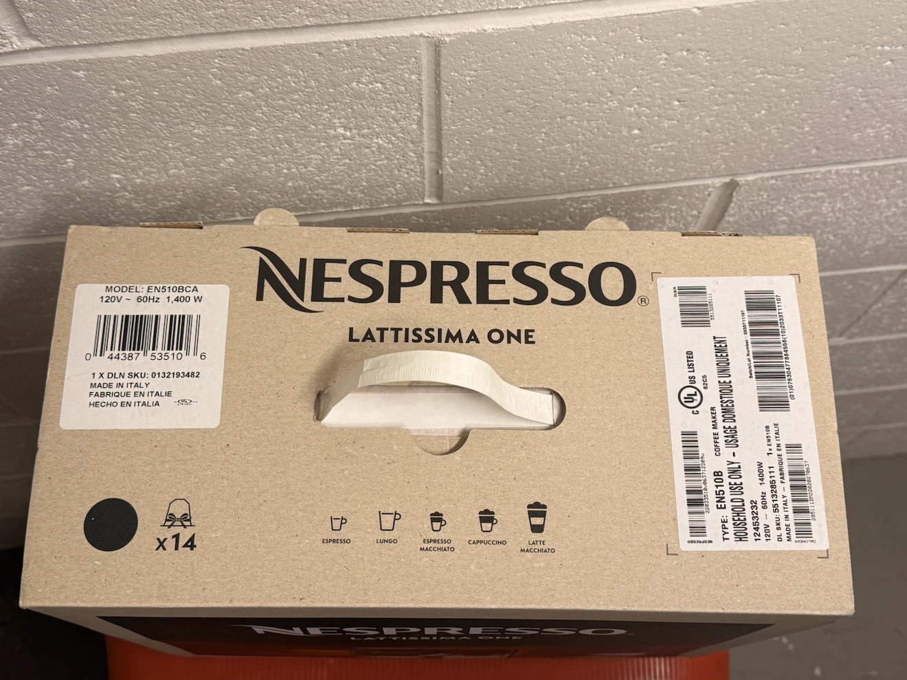 Brand New Nespresso De’Longhi Lattissima One - Sealed - photo 3