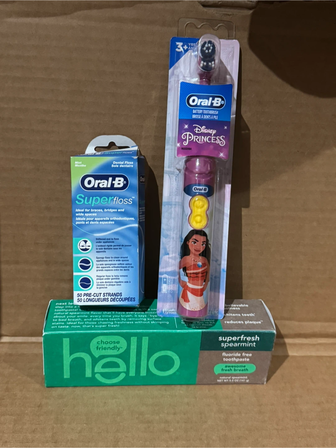 Dental Care Bundle Oral-B Superfloss and Hello Toothpaste
