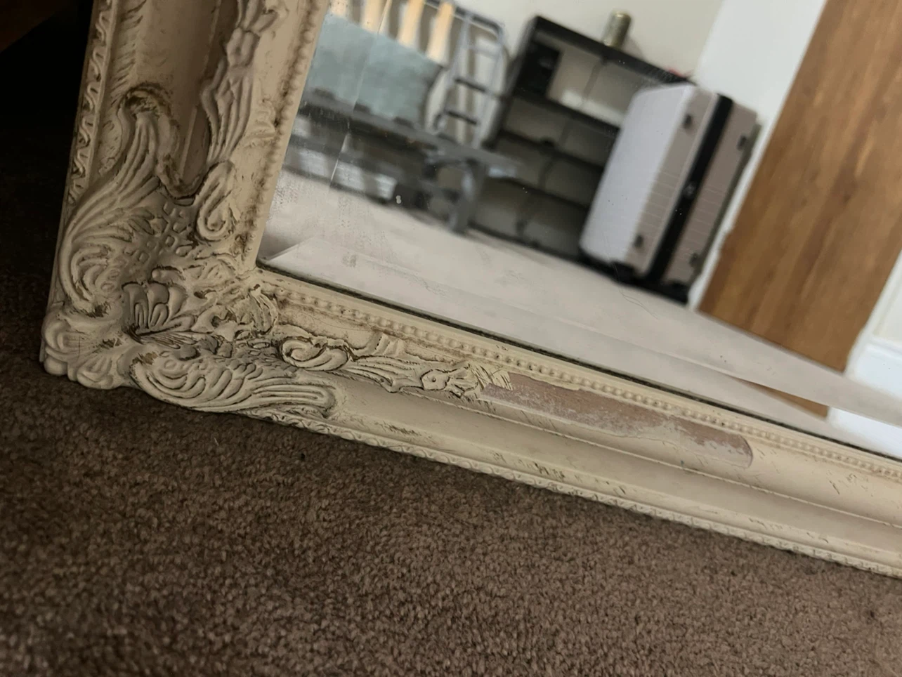 Large White & Gold Framed Mirror - photo 3