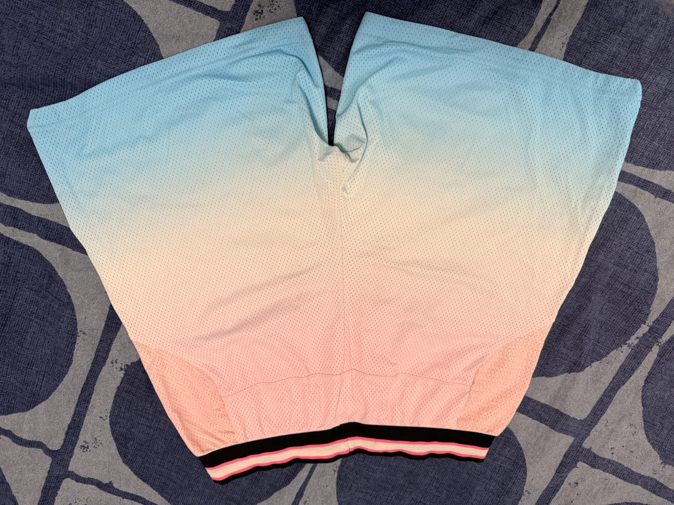 Li-Ning Basketball Shorts Men’s Size L -  Pink & Blue - photo 2