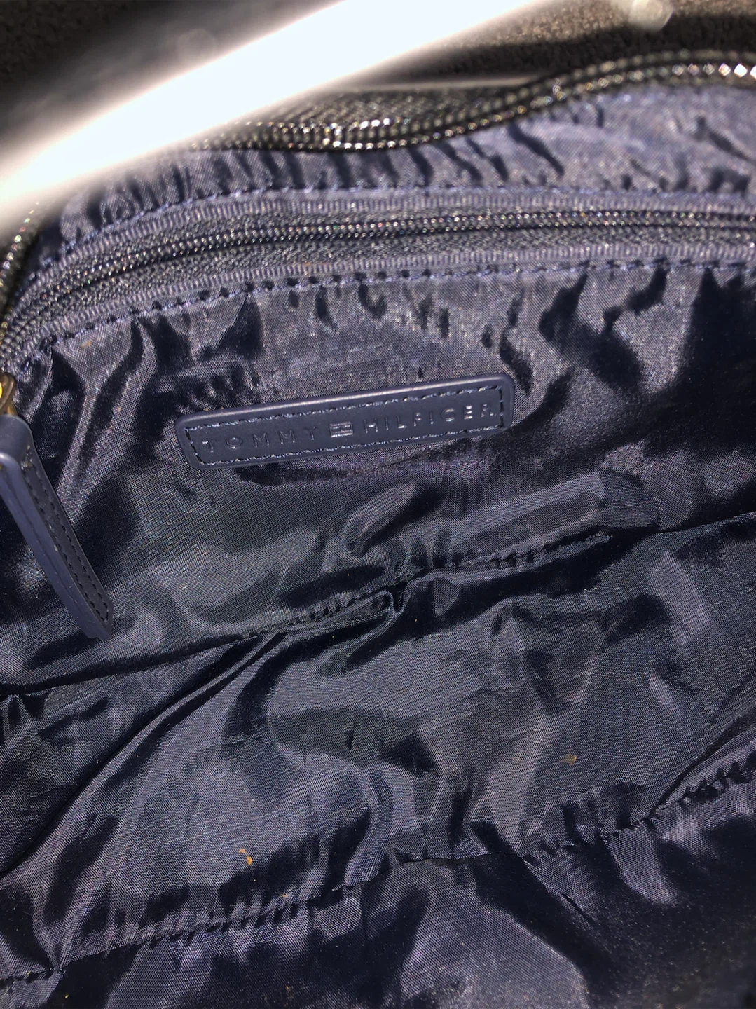 Tommy Hilfiger Black Shoulder Bag - photo 5