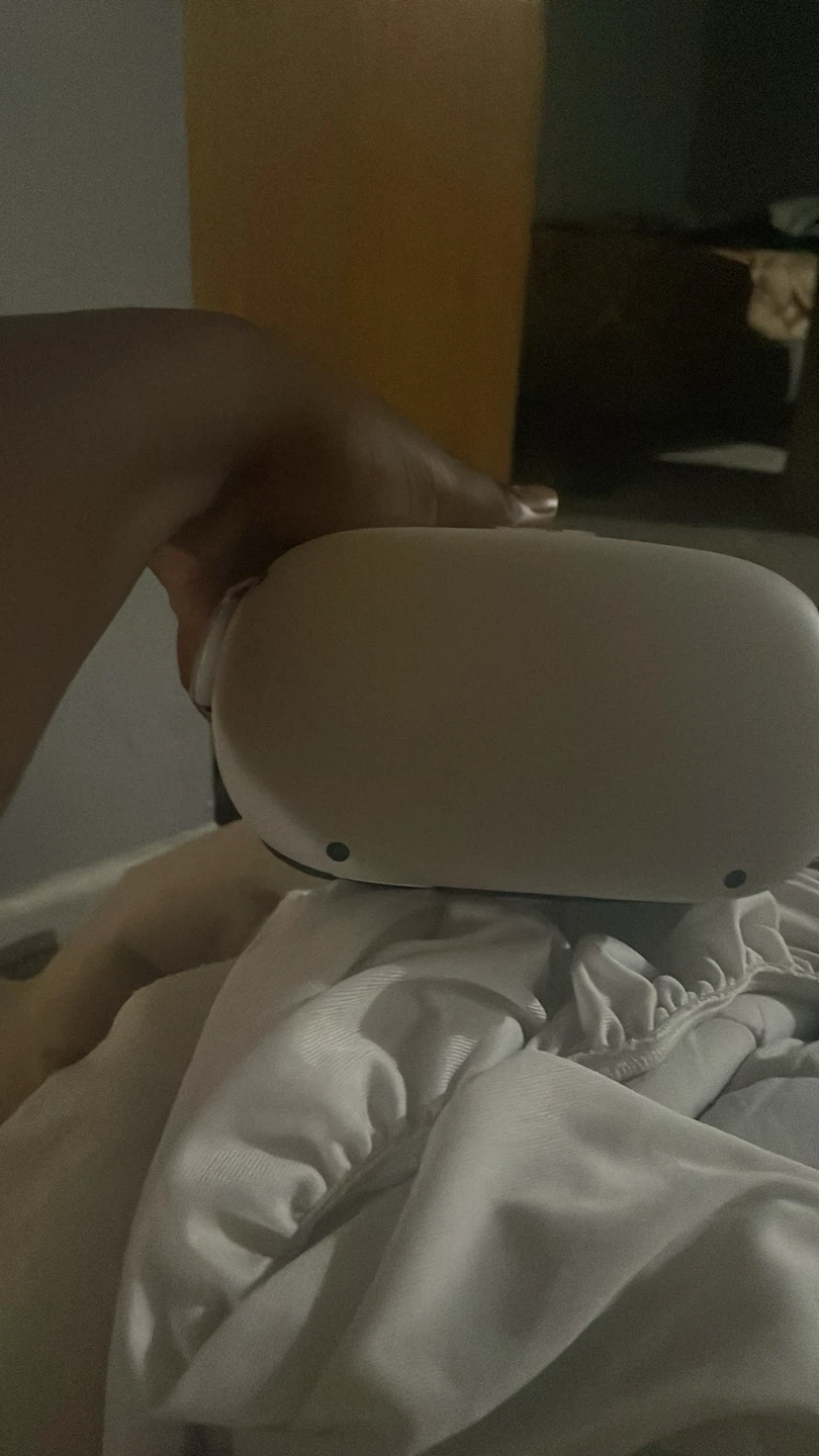 Meta Quest 2 VR Headset