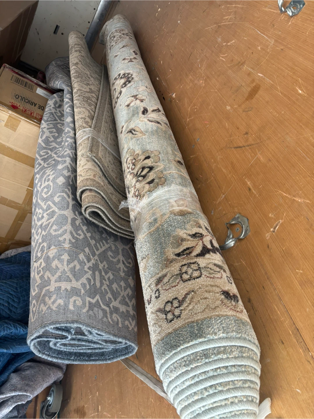 Area Rugs for sale !